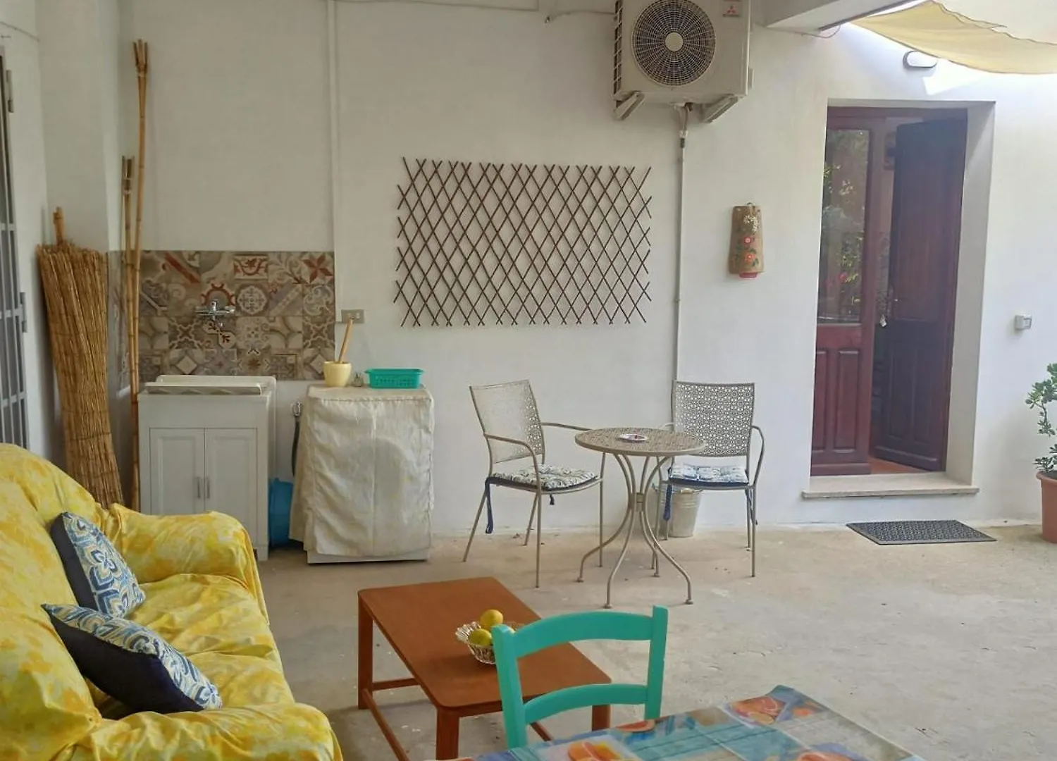 Casa Vacanze Alta Marea T Teulada Apartament